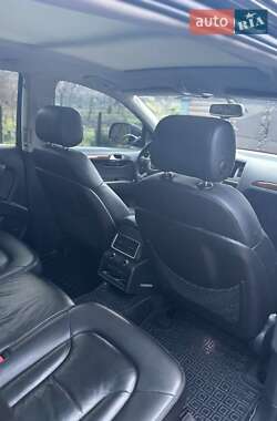 Внедорожник / Кроссовер Audi Q7 2012 в 