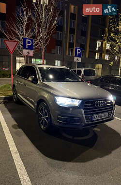 Внедорожник / Кроссовер Audi Q7 2017 в Киеве