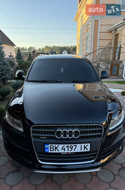 Внедорожник / Кроссовер Audi Q7 2007 в Вараше