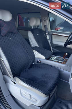 Внедорожник / Кроссовер Audi Q7 2009 в 