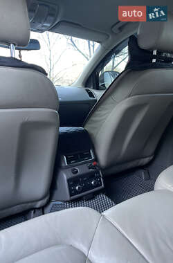 Внедорожник / Кроссовер Audi Q7 2009 в 