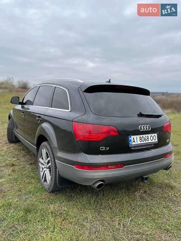 Внедорожник / Кроссовер Audi Q7 2008 в Первомайске