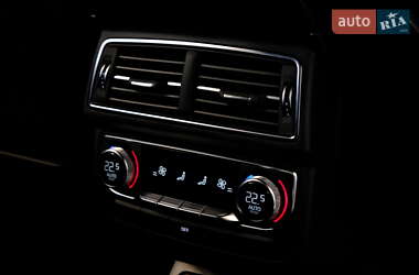 Внедорожник / Кроссовер Audi Q7 2018 в 