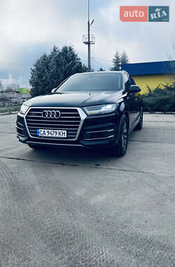 Позашляховик / Кросовер Audi Q7 2015 в Умані