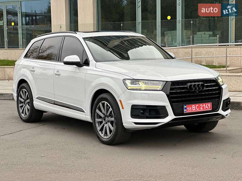 Внедорожник / Кроссовер Audi Q7 2016 в Днепре