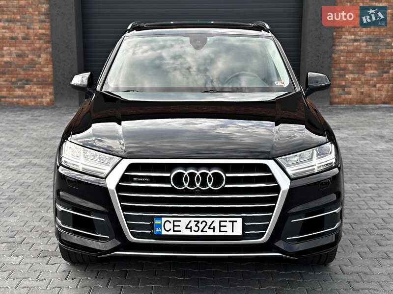 Позашляховик / Кросовер Audi Q7 2019 в Чернівцях