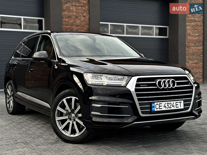 Позашляховик / Кросовер Audi Q7 2019 в Чернівцях