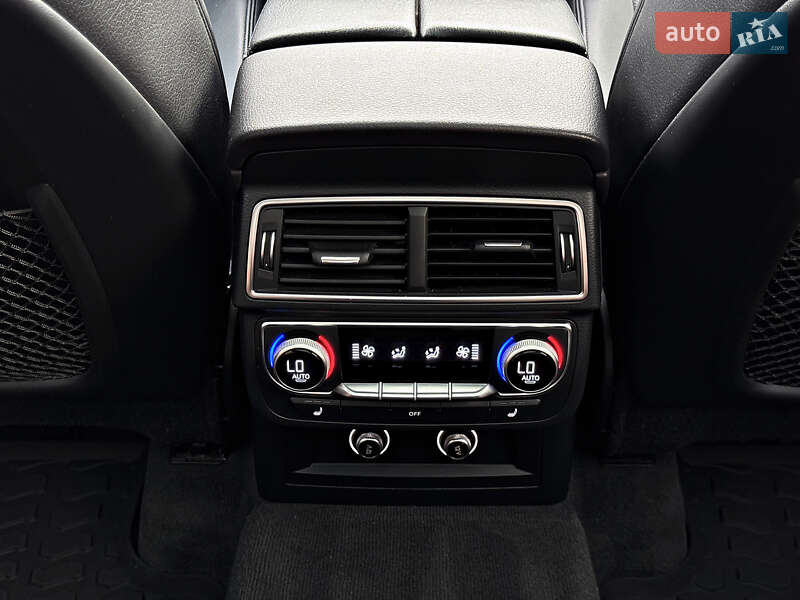 Позашляховик / Кросовер Audi Q7 2019 в Чернівцях