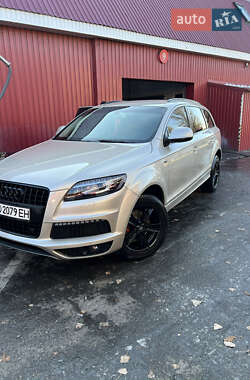 Audi Q7 2011