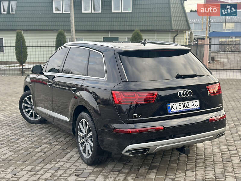 Внедорожник / Кроссовер Audi Q7 2017 в Белой Церкви