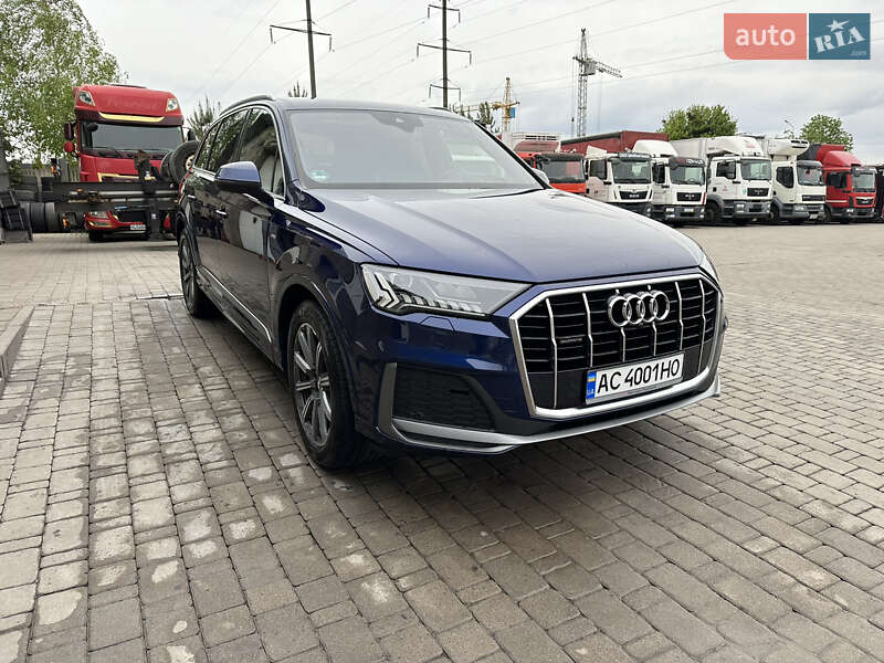 Позашляховик / Кросовер Audi Q7 2019 в Луцьку