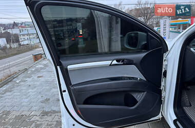 Внедорожник / Кроссовер Audi Q7 2011 в Черновцах