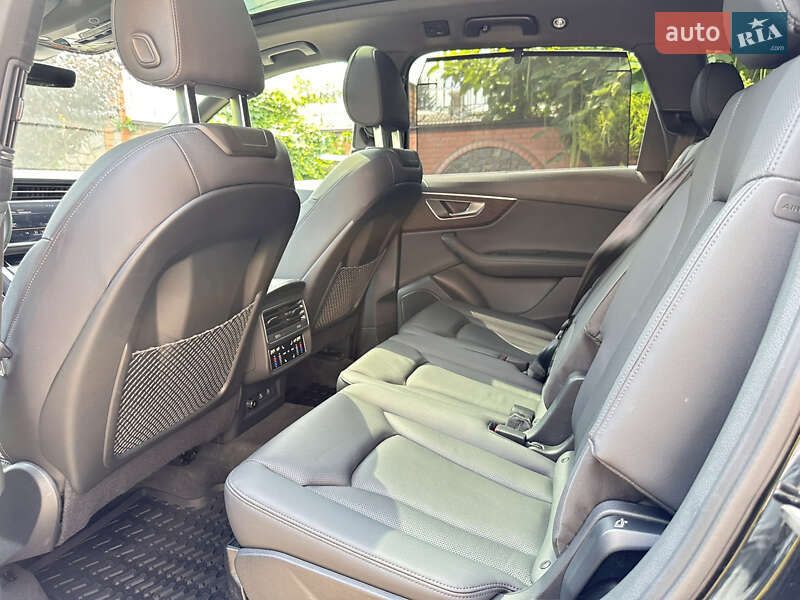 Позашляховик / Кросовер Audi Q7 2022 в Білій Церкві