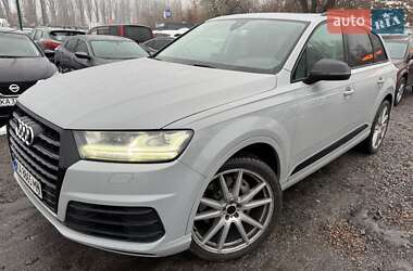 Внедорожник / Кроссовер Audi Q7 2015 в Киеве