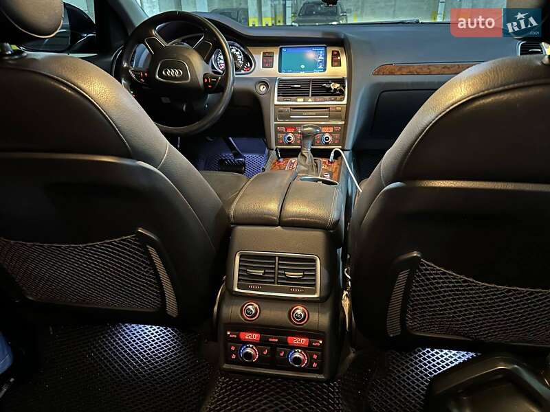 Внедорожник / Кроссовер Audi Q7 2014 в Львове