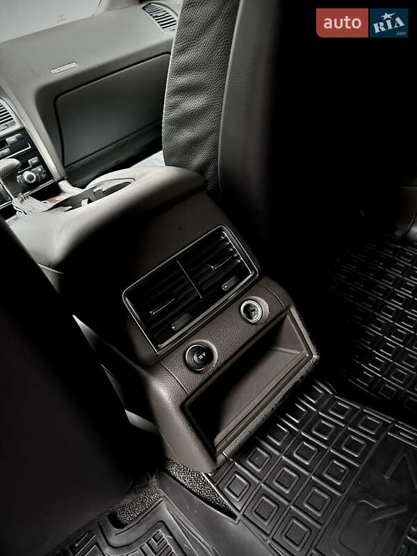Внедорожник / Кроссовер Audi Q7 2006 в Черновцах