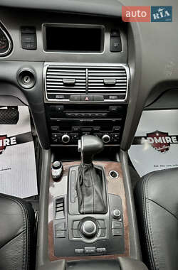 Внедорожник / Кроссовер Audi Q7 2006 в 