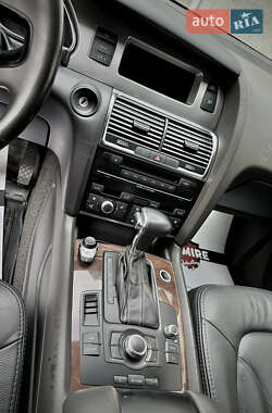 Внедорожник / Кроссовер Audi Q7 2006 в 