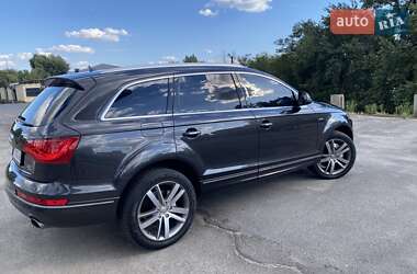 Позашляховик / Кросовер Audi Q7 2013 в Дніпрі
