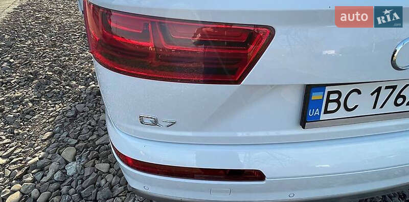 Позашляховик / Кросовер Audi Q7 2016 в Львові