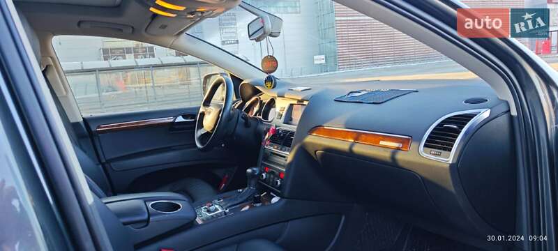 Внедорожник / Кроссовер Audi Q7 2015 в Киеве
