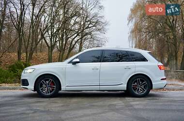 Позашляховик / Кросовер Audi Q7 2015 в Черкасах