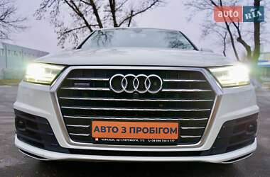 Позашляховик / Кросовер Audi Q7 2015 в Черкасах