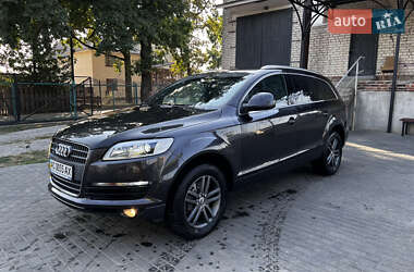 Внедорожник / Кроссовер Audi Q7 2009 в 