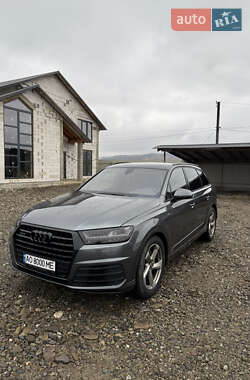 Внедорожник / Кроссовер Audi Q7 2017 в Тячеве