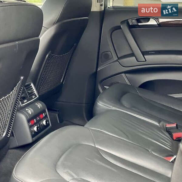 Позашляховик / Кросовер Audi Q7 2011 в Самборі