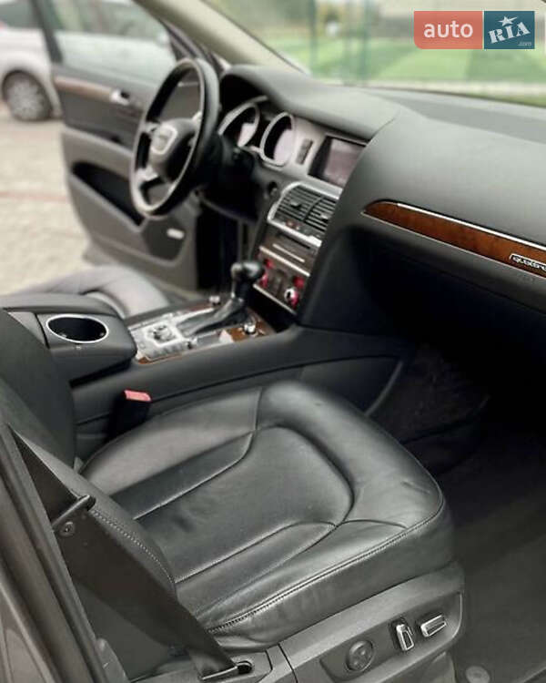 Позашляховик / Кросовер Audi Q7 2011 в Самборі