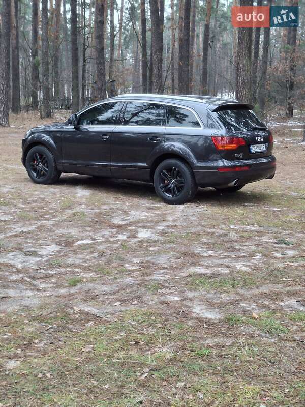 Позашляховик / Кросовер Audi Q7 2009 в Ніжині