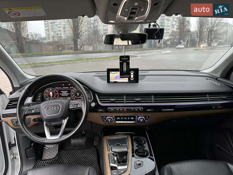 Внедорожник / Кроссовер Audi Q7 2016 в Хмельницком