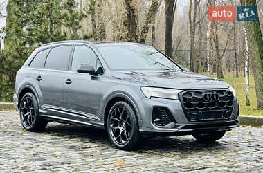 Внедорожник / Кроссовер Audi Q7 2024 в Киеве