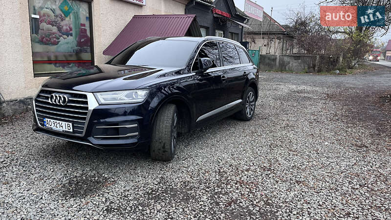 Внедорожник / Кроссовер Audi Q7 2016 в Мукачево