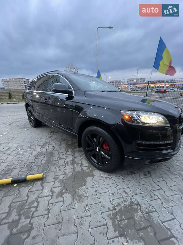 Внедорожник / Кроссовер Audi Q7 2010 в Измаиле