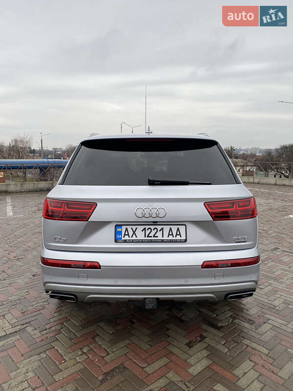 Позашляховик / Кросовер Audi Q7 2018 в Харкові