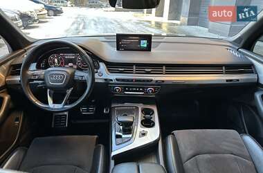 Позашляховик / Кросовер Audi Q7 2017 в Тернополі