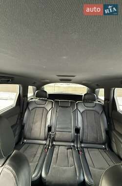 Внедорожник / Кроссовер Audi Q7 2015 в 