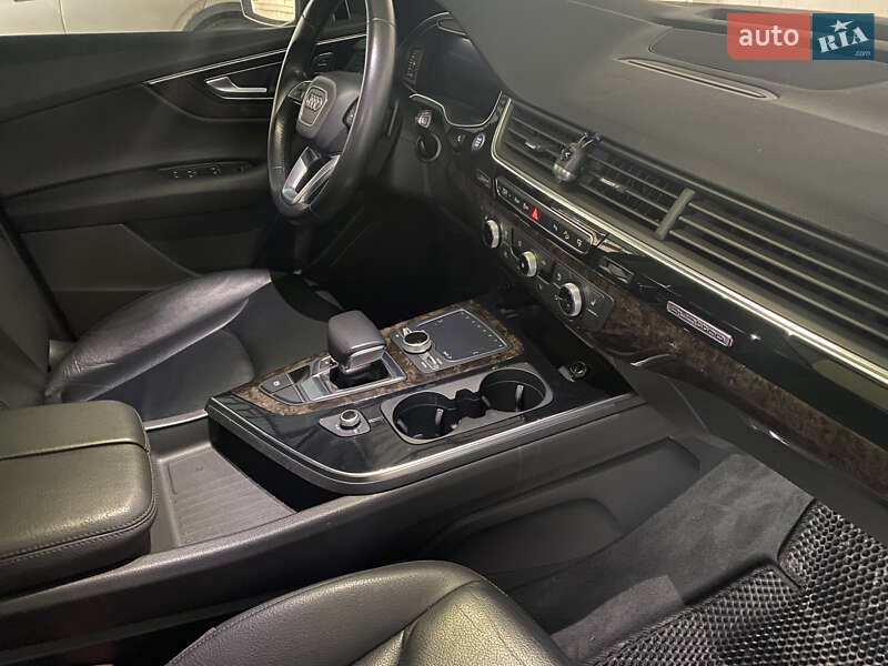 Внедорожник / Кроссовер Audi Q7 2016 в Киеве фото 9 Внедорожник / Кроссовер Audi Q7 2016 в Киеве
