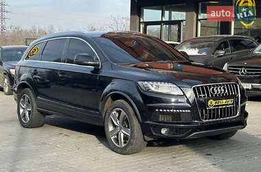 Позашляховик / Кросовер Audi Q7 2010 в Чернівцях