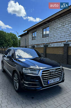 Позашляховик / Кросовер Audi Q7 2016 в Тячеві