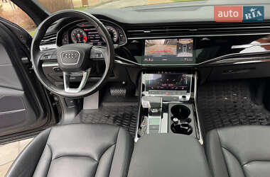 Позашляховик / Кросовер Audi Q7 2021 в Києві