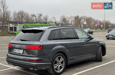 Позашляховик / Кросовер Audi Q7 2016 в Ірпені