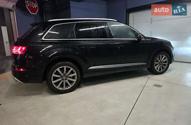 Позашляховик / Кросовер Audi Q7 2018 в Києві