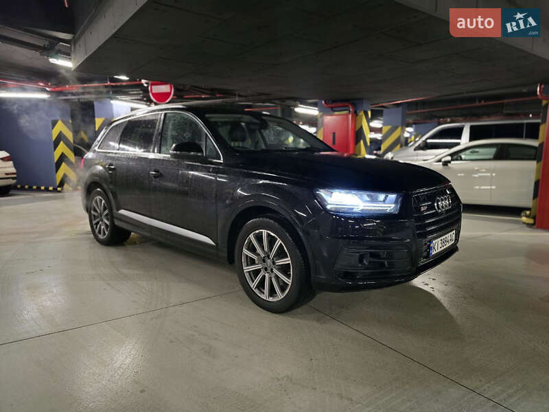 Позашляховик / Кросовер Audi Q7 2018 в Києві