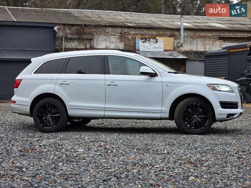 Позашляховик / Кросовер Audi Q7 2014 в Бучі