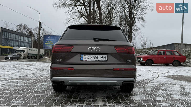 Позашляховик / Кросовер Audi Q7 2016 в Тернополі