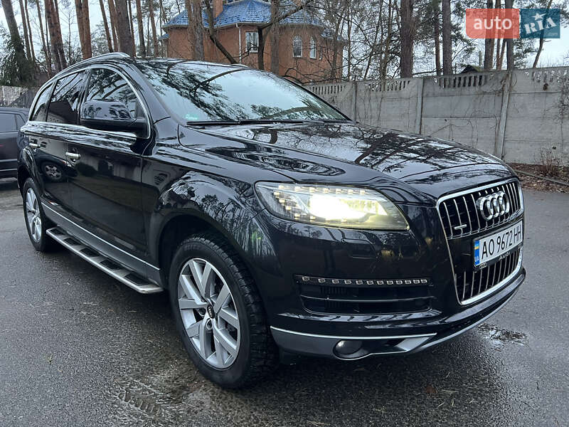 Позашляховик / Кросовер Audi Q7 2011 в Ірпені