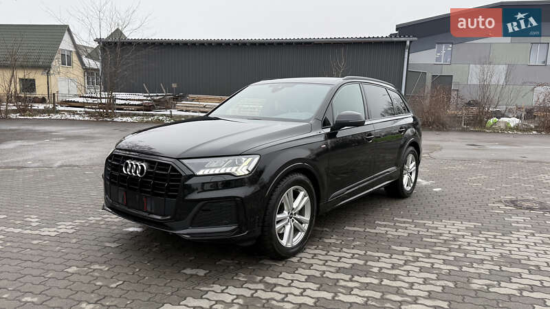 Позашляховик / Кросовер Audi Q7 2021 в Івано-Франківську